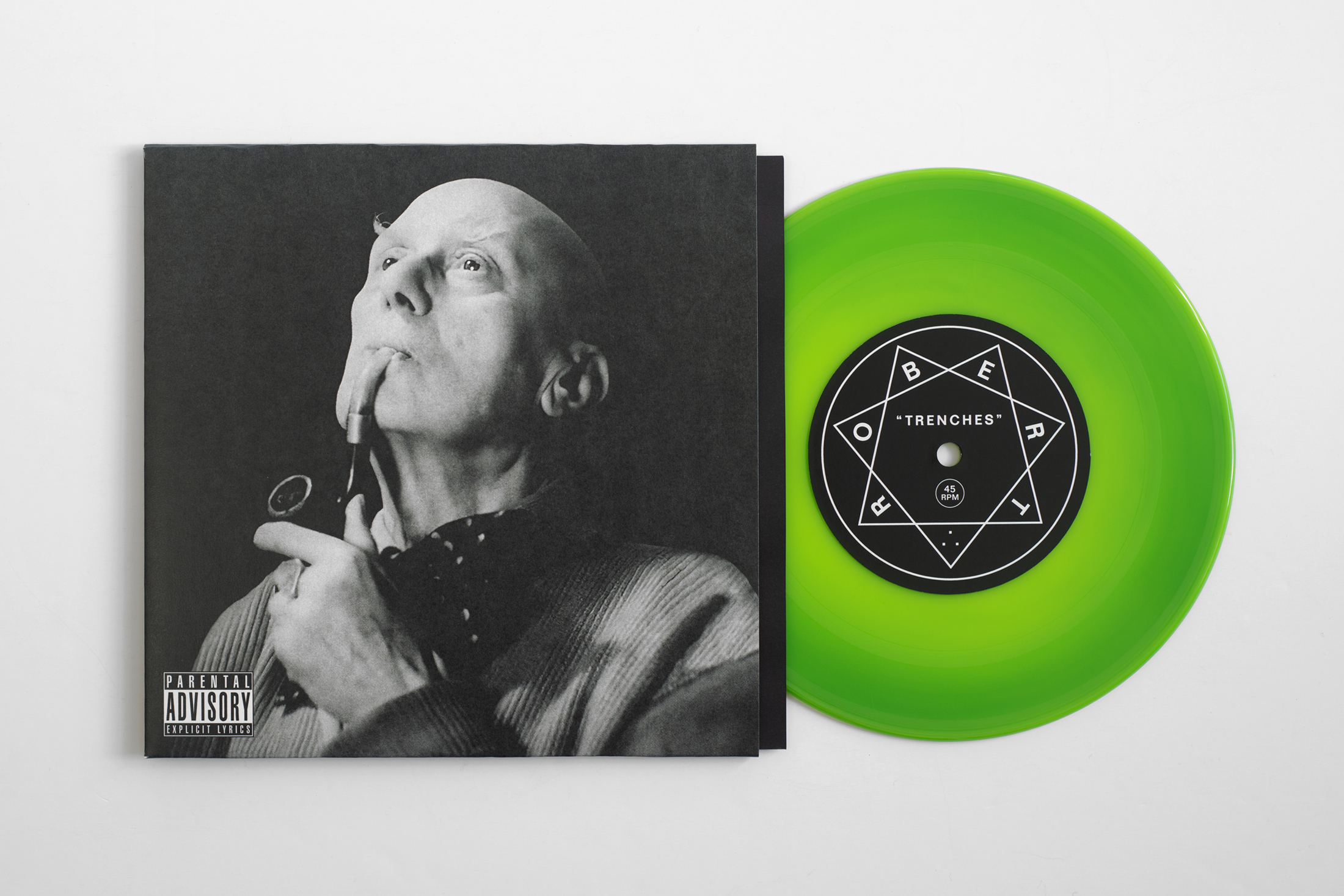 Robert // Design: KRUM